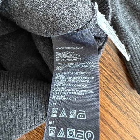 Tommy Hilfiger Dark Gray and Cream Argyle Cotton Sweater - Picture 4 of 5